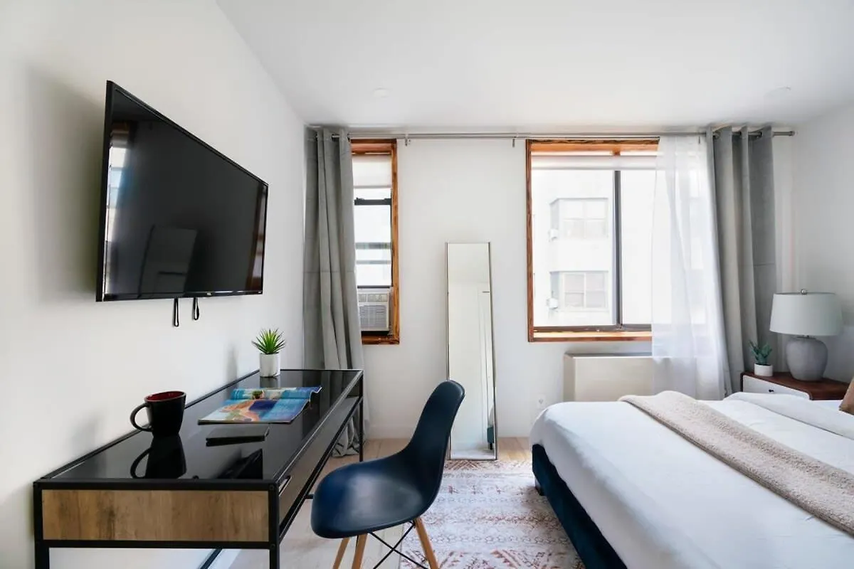 75-3B 3Br Luxury Duplex Brand New &D Elevator Apartment New York United States